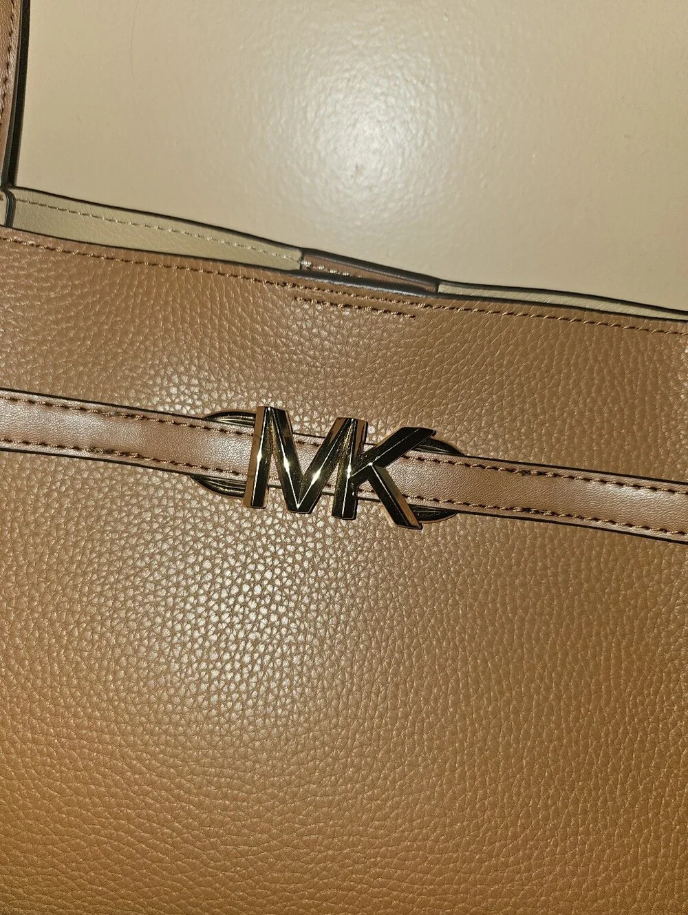 NEW Michael Kors Reed Large Tote Bag Tan/Gold